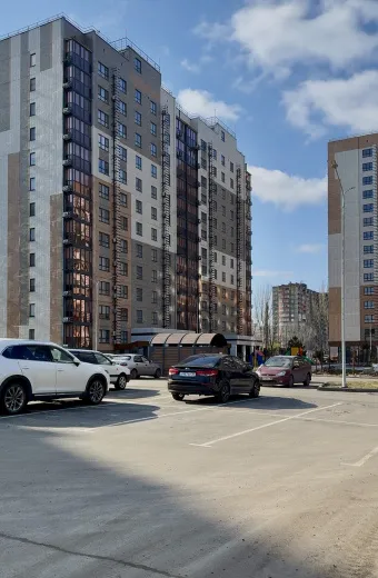 Квартира 3-комн. 82 кв. м