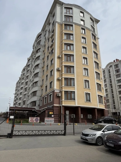 Квартира 3-комн. 117.58 кв.м