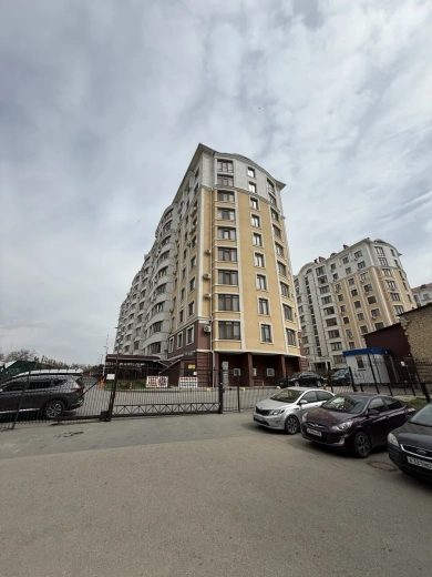 Квартира 3-комн. 117.58 кв.м